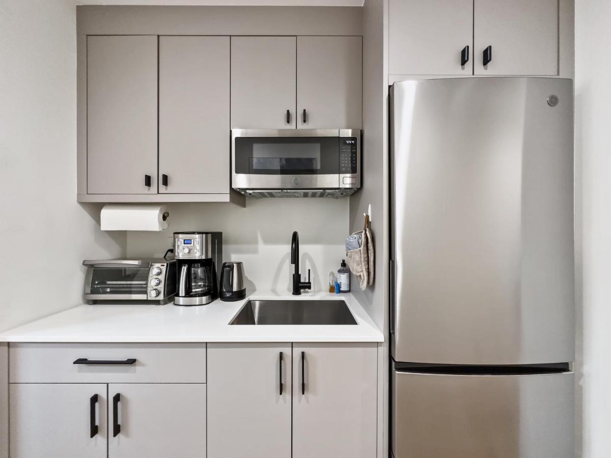 Modern Apartment Near Light Rail Seattle Exterior foto