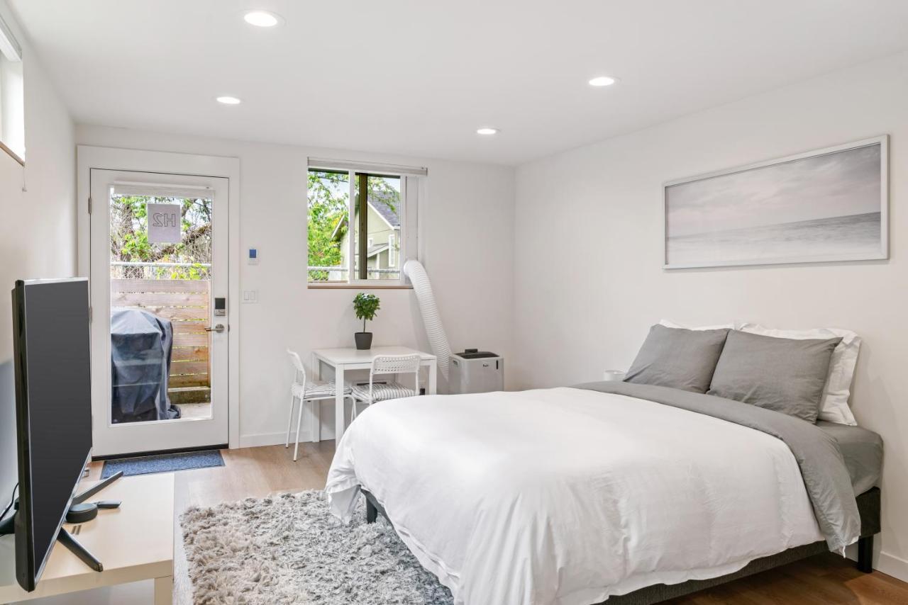 Modern Apartment Near Light Rail Seattle Exterior foto